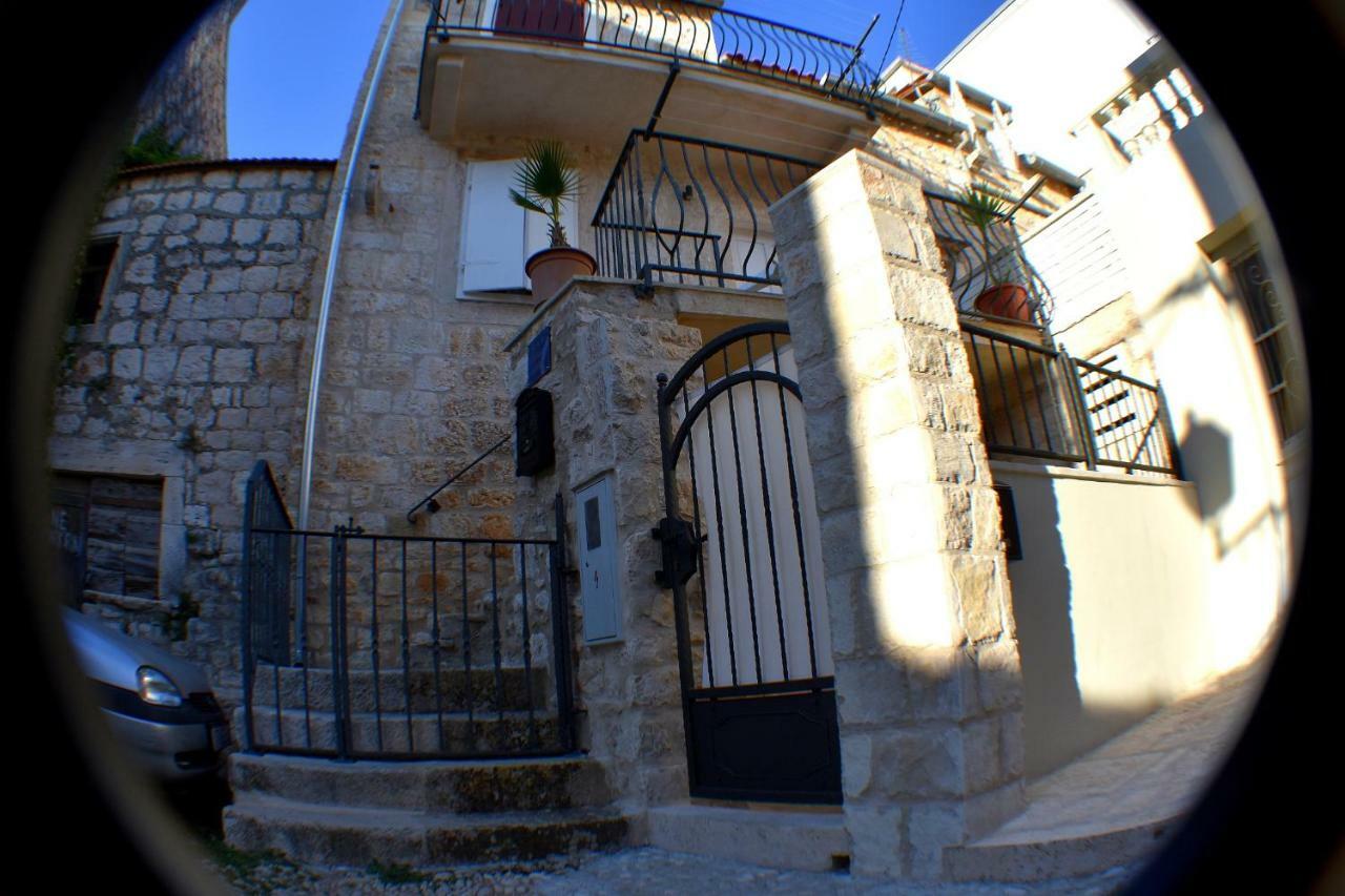 Guesthouse Torga Вис Экстерьер фото
