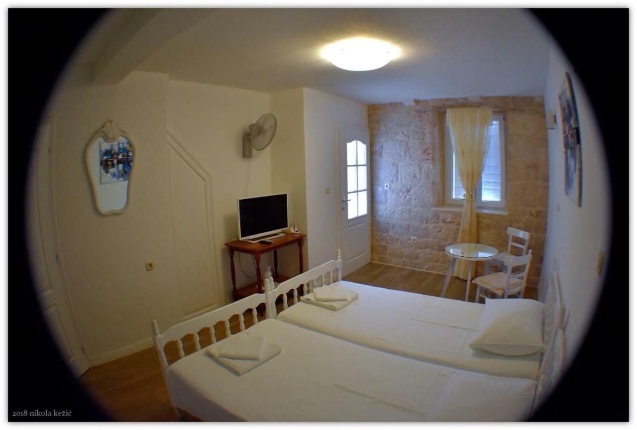 Guesthouse Torga Вис Экстерьер фото